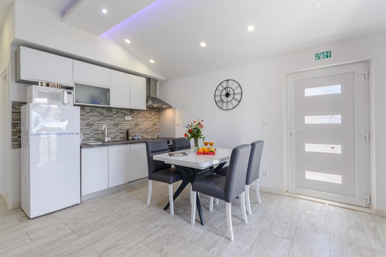 Apartment Darka 2 Сумартин Екстериор снимка