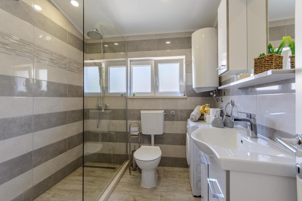 Apartment Darka 2 Сумартин Екстериор снимка